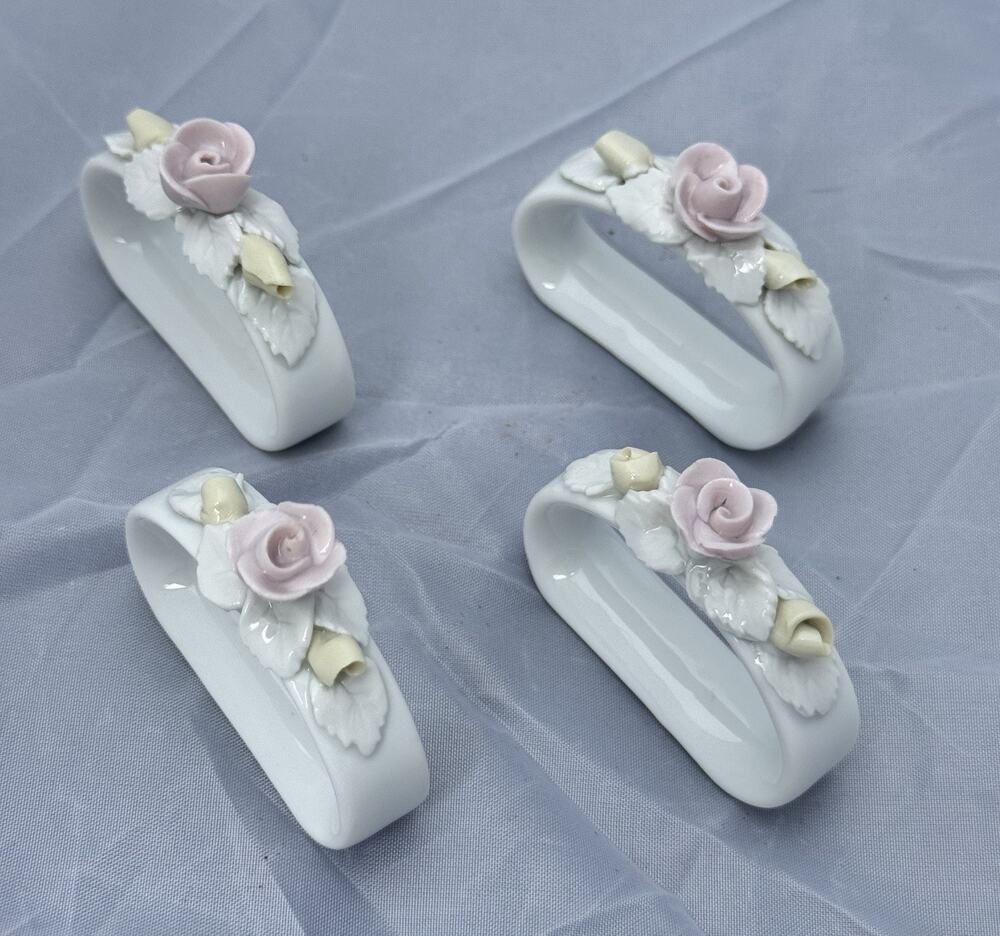 Set of 4 Vtg Porcelain AK Kaiser Flower Pink Rose Napkin Rings